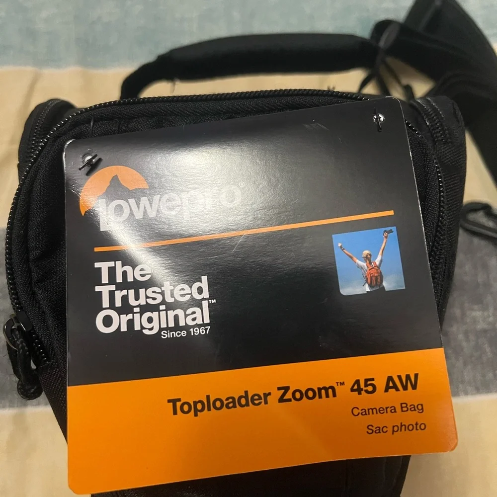 Lowepro Black Toploader Zoom 45 AW Camera Bag NWT